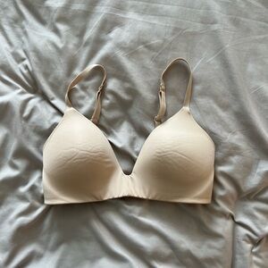 Skims Wireless Bra
